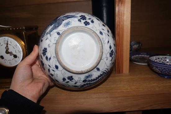 A Chinese blue and white bowl diameter 20.5cm